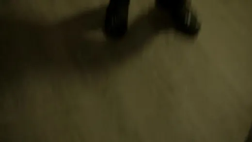 E16