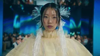 E1.Dom Pérignon e uma dose de soju