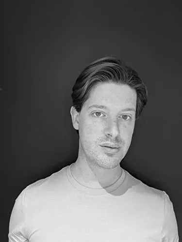 Dirk Strachan-Thornton