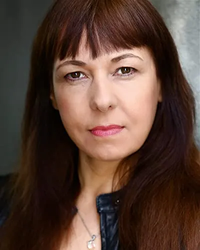 Sara Dee
