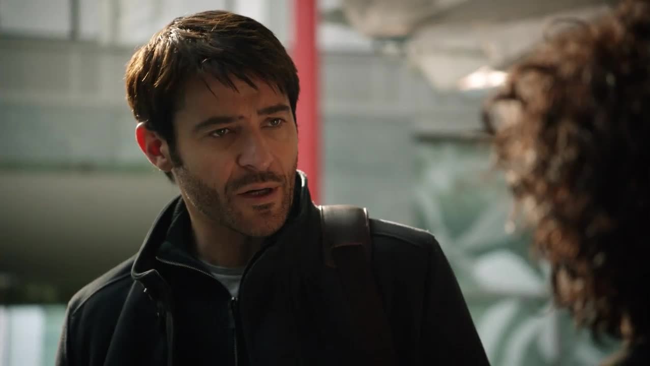 Crossing Lines Episódio 1
