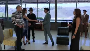 Cena do episódio 54 de Senhor dos Céus