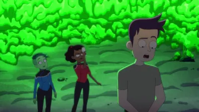 E8