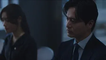 Cena do episódio 6 da temporada 1 de Além do Direito