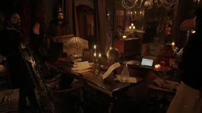 O Que Fazemos nas Sombras-E4.The Curse