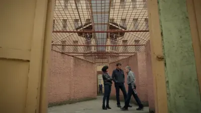 Crossing Lines-E4