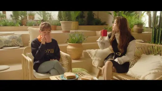 E11.Ha Jin and Jeong Hoon Grow Close