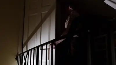 Vivendo Com o Inimigo-E10.Ménage à Terror