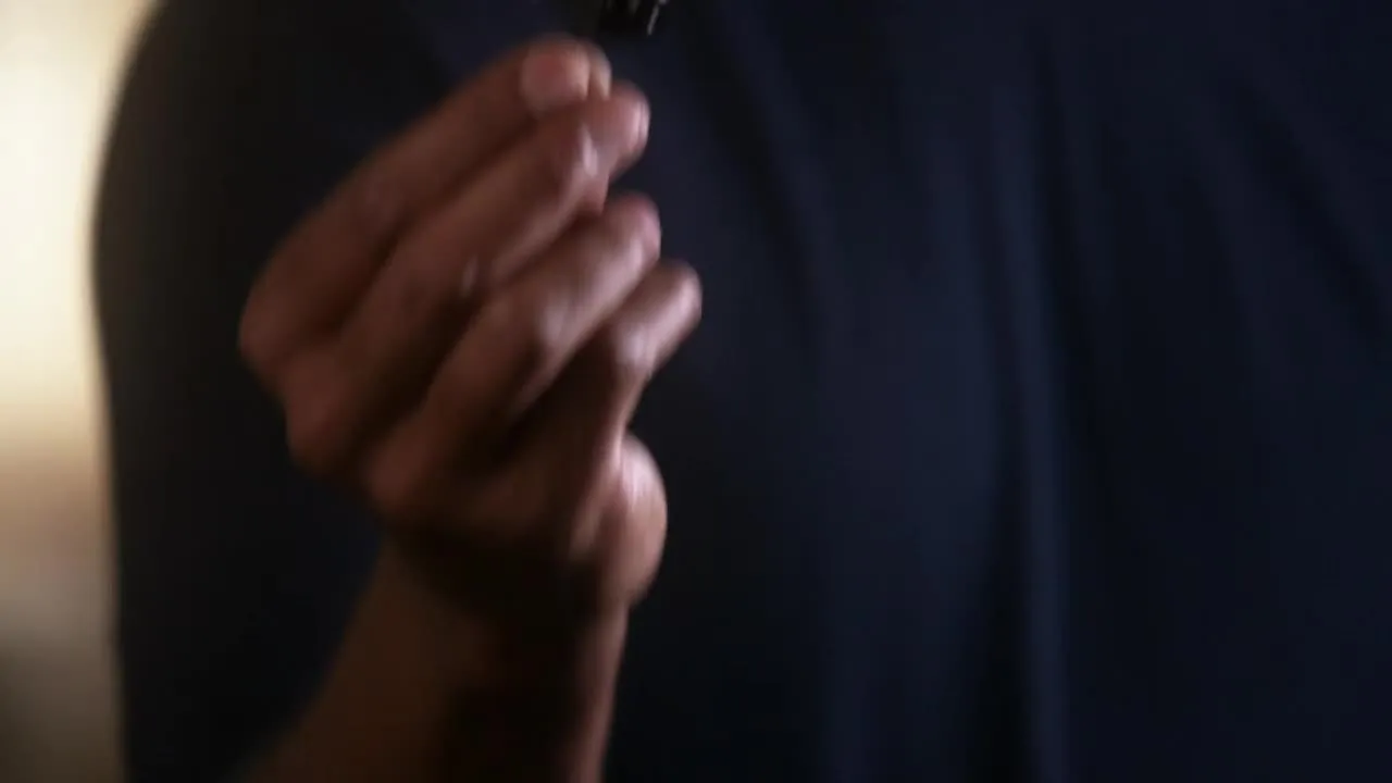 E22