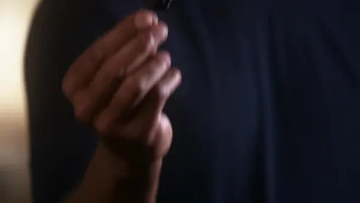 E22