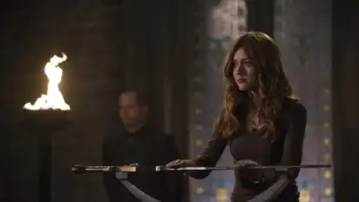 Shadowhunters: The Mortal Instruments-E8