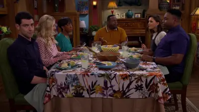 The Neighborhood-E9.Welcome to the Dinner Guest