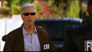 Cena do episódio 20 de CSI: Investigação Criminal