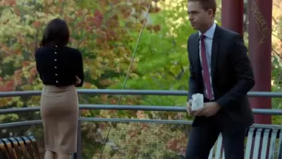 Suits-E12