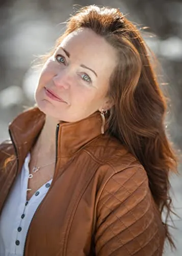 Deanna Mae Lloyd