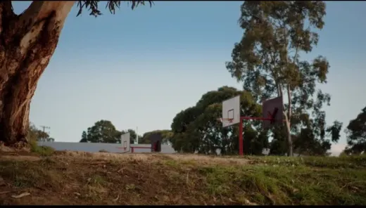 E8