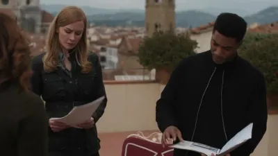 FBI: Internacional-E7