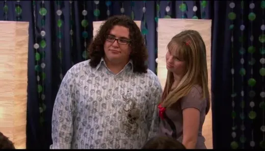 E13