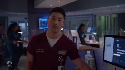 Chicago Med: Atendimento de Emergência-E13.Ghosts in the Attic