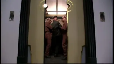E4