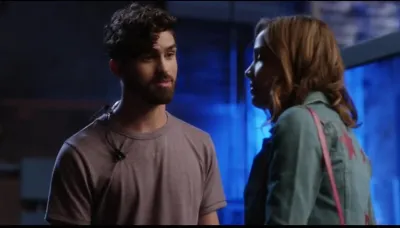 Famous in Love-E7