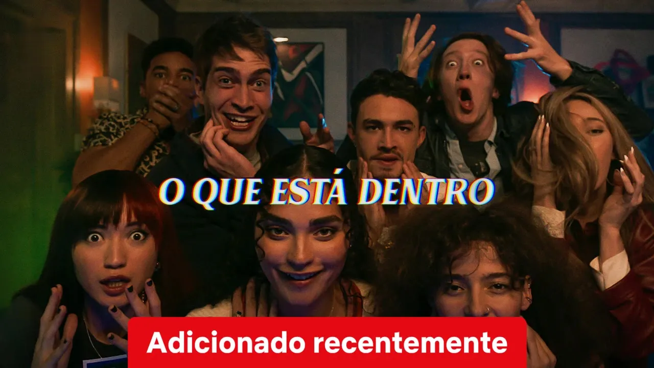 Movie Poster: Identidades em Jogo