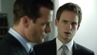 Suits-E6