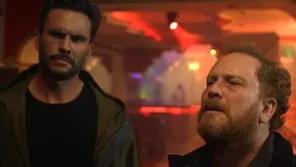 Cena do episódio 9 de Distrito Selvagem
