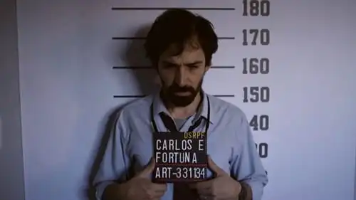 E4