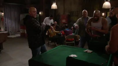 A Boa Vizinhança-E14.Welcome to the Hero
