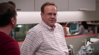 Black-ish-E3.Bow-Mo