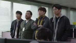 Cena do episódio 13 de The Good Detective