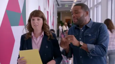 Black-ish-E4.Crazy Mom