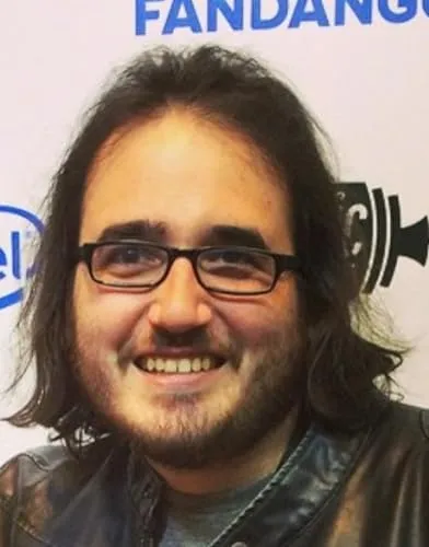 Daniel Tucker