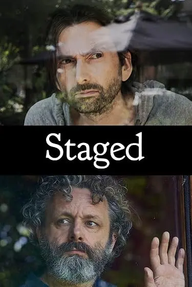 Capa de Staged