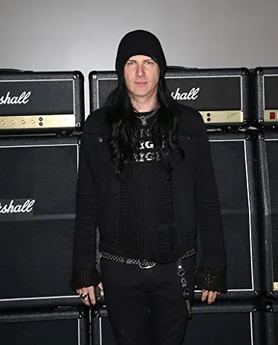 Todd Kerns