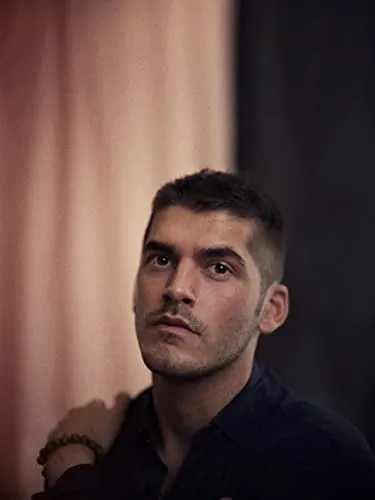 Ellis Eyres