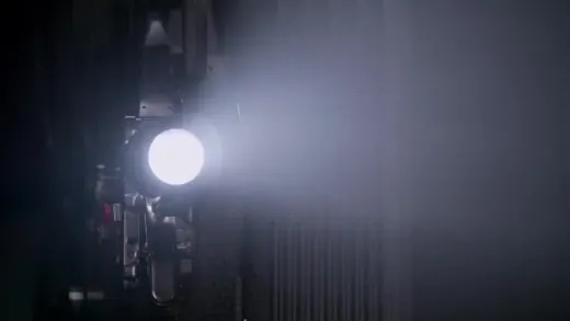 E22