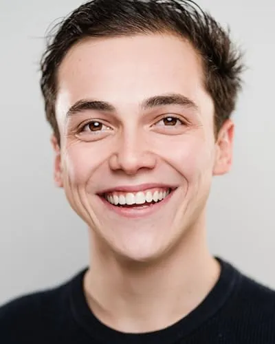 Yianni Sines