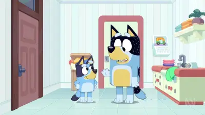 Bluey-E35.Smoochy Kiss