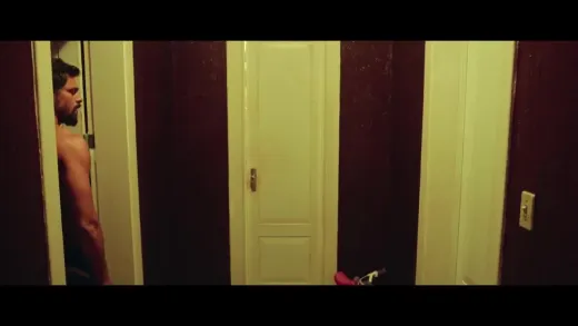E8