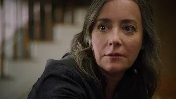 Sneaky Pete-11 Million Reasons You Can't Go Home Again