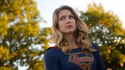 Supergirl-E8