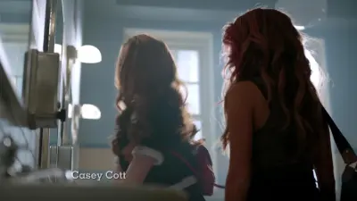 Riverdale-E14.Chapter Twenty-Seven: The Hills Have Eyes
