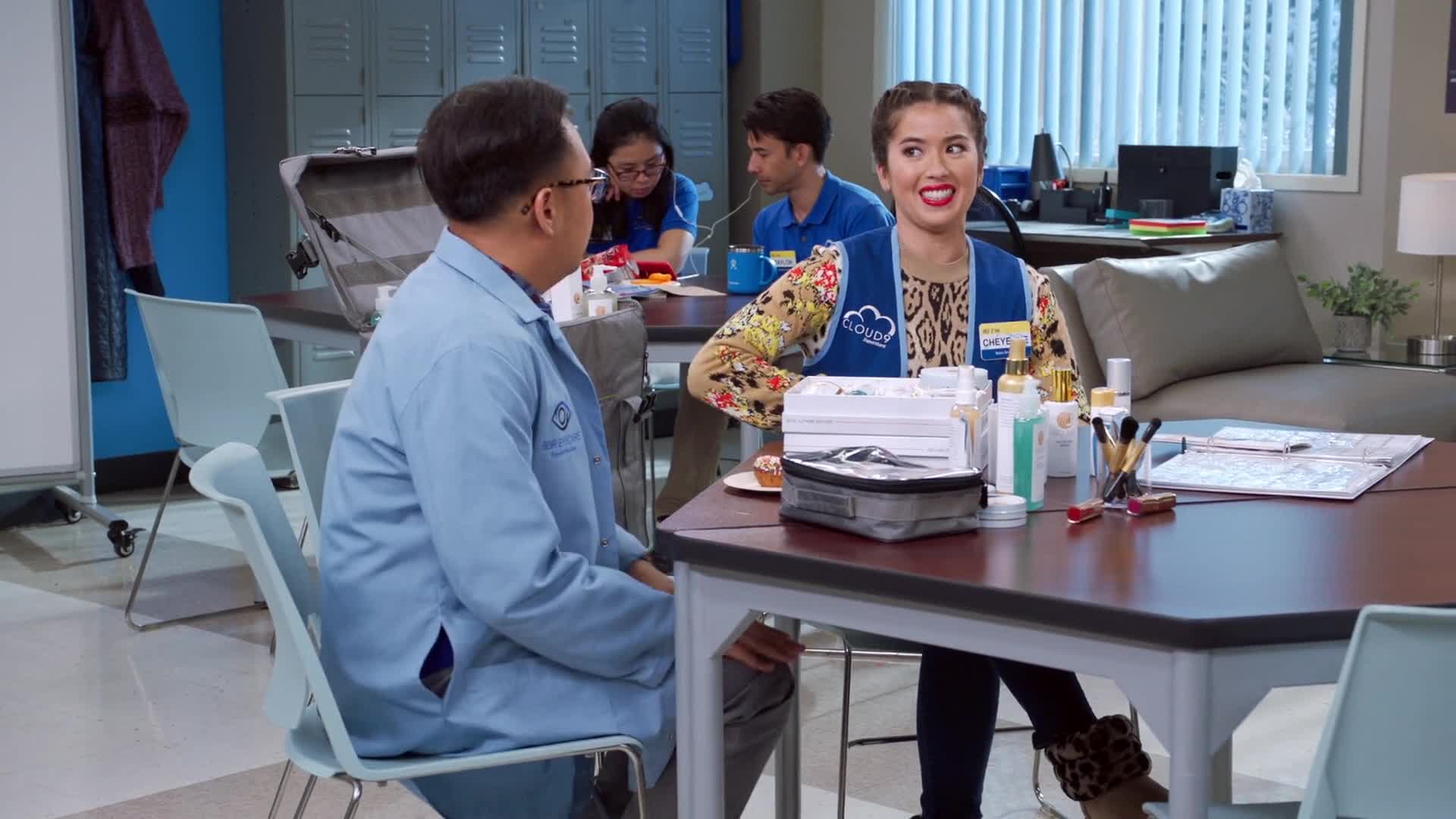 Superstore: Uma Loja de Inconveniências Episódio 12