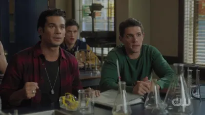 Riverdale-E3.Chapter Seventy-Nine: Graduation