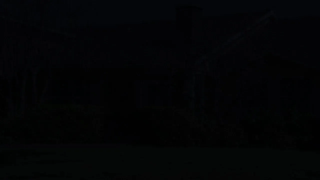 E12