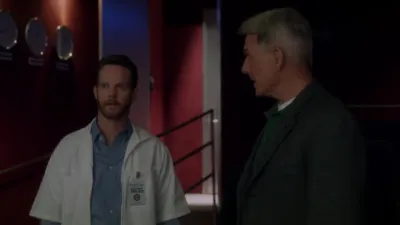NCIS: Investigações Criminais-E23.Up in Smoke
