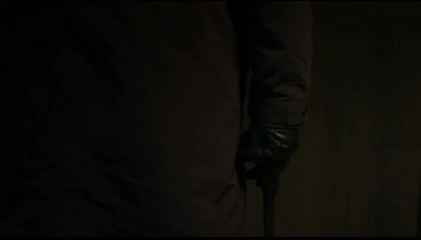 E49