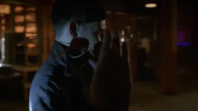 Flash-E8.Flash vs. Arrow